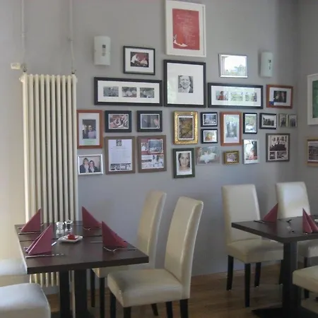 Ambassador-berlin Gruenau 酒店 3*