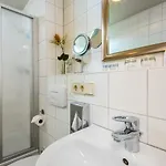 Ambassador-berlin Gruenau Hotell Berlin