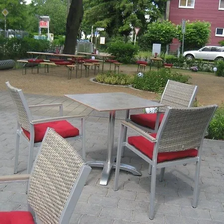 Ambassador-berlin Gruenau 3*