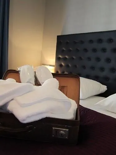 Ambassador-berlin Gruenau